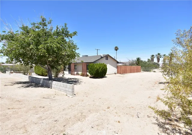 Homes for sale in 29 Palms, CA | 6245 Baileya, 29 Palms, CA 92277 | MLS# JT26112137