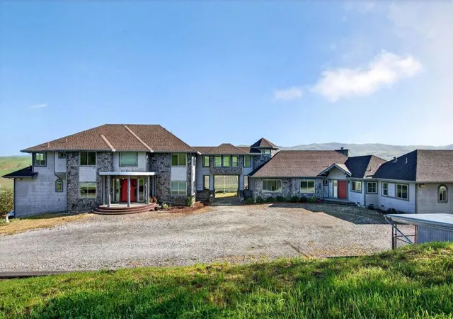 3rd image of 1500 Old Airline Hwy, Paicines, CA 95043 | MLS# ML82028299