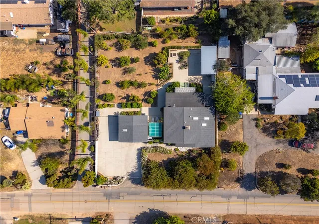 Photo 3 of Sale Pending at 1611 Hillcrest, Fallbrook, CA 92028 | MLS# SW26109297 | Listing updated on 2026-10-06