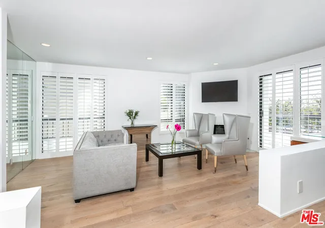 1st image of 9033 Vista Grande St #2, West Hollywood, CA 90069 | MLS# 26671577