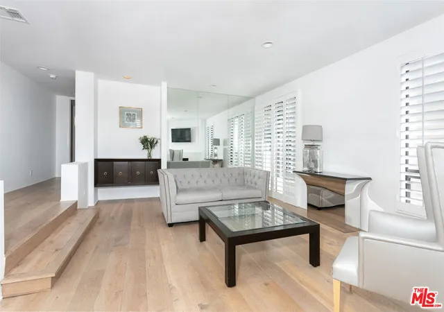 3rd image of 9033 Vista Grande St #2, West Hollywood, CA 90069 | MLS# 26671577