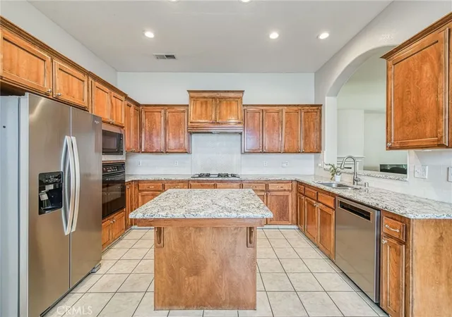 Photo 2 of Single family home for sale at 8405 N Paula, Fresno, CA 93720 | MLS# FR26112210 | Listing updated on 2026-09-09