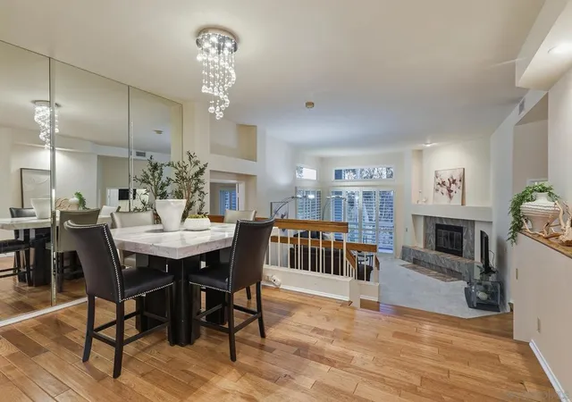 Listing Photo 5 - Condo for sale in building located at 11037 Caminito Vis Pacifica, San Diego, CA 92131