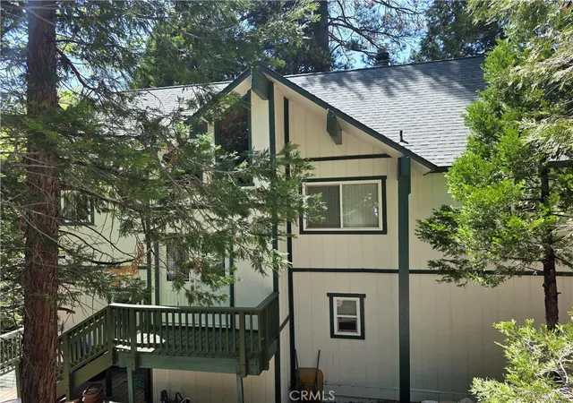 Homes for sale in Lake Arrowhead, CA | 582 Grass Valley Ct, Lake Arrowhead, CA 92352 | MLS# IG26112277