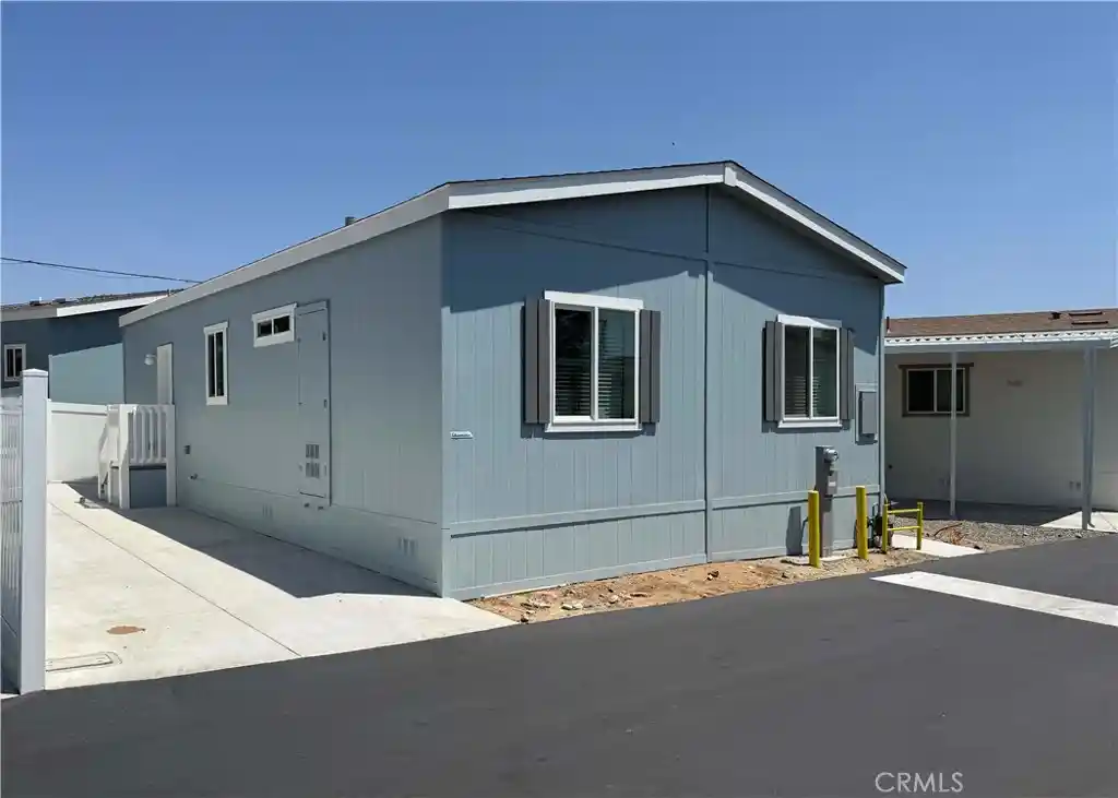 Photo 1 of Manufactured home for sale at 8086 Mission Blvd #20, Jurupa Valley, CA 92509 | MLS# CV26112283 | Listing updated on 2026-10-11