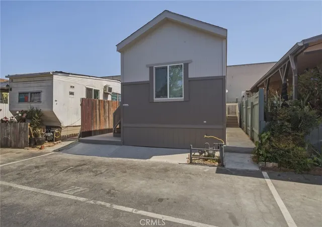 Homes for sale in Van Nuys, CA | 7650 Balboa Blvd #27, Van Nuys, CA 91406 | MLS# CV26112299
