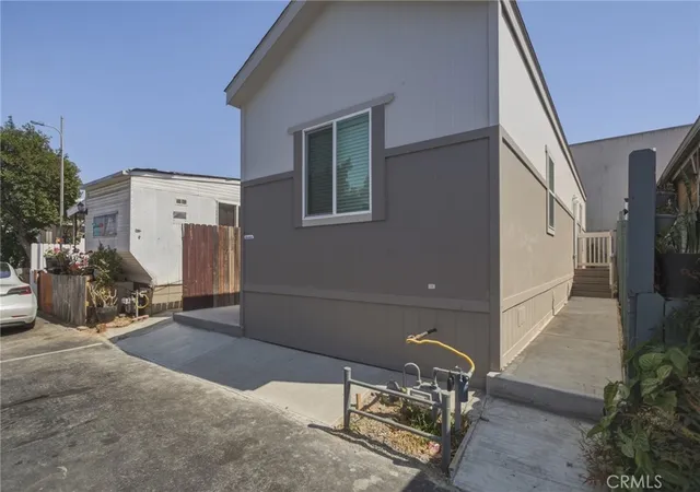 5th image of 7650 Balboa Blvd #27, Van Nuys, CA 91406 | MLS# CV26112299