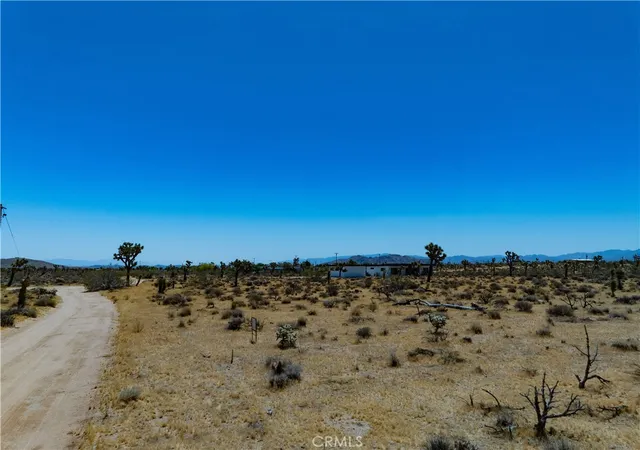 27th image of 57877 La Crescenta, Yucca Valley, CA 92284 | MLS# JT26111770