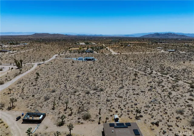 4th image of 57877 La Crescenta, Yucca Valley, CA 92284 | MLS# JT26111770