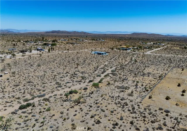 5th image of 57877 La Crescenta, Yucca Valley, CA 92284 | MLS# JT26111770