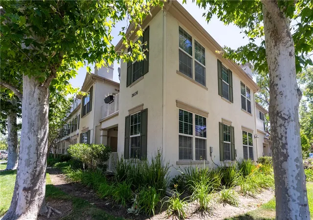 4th image of 24136 Victoria Ln, Santa Clarita, CA 91355