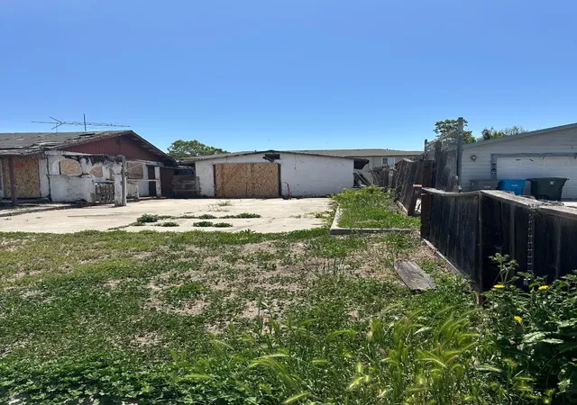 3rd image of 699 4th St, San Juan Bautista, CA 95045 | MLS# ML82048344
