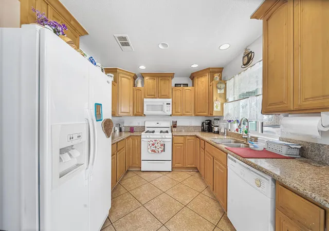 3rd image of 1527 N Marina Dr, Thermal, CA 92274 | MLS# 219148285DA