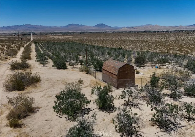 Homes for sale in Lucerne Valley, CA | 735 Midway Ave, Lucerne Valley, CA 92356 | MLS# HD26112305