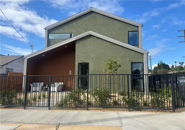Homes for sale in Los Angeles, CA | 355 Newland, Los Angeles, CA 90042 | MLS# IV26112318