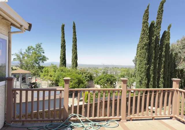 Homes for sale in Pittsburg, CA | 10 Live Oak, Pittsburg, CA 94565 | MLS# 41135816