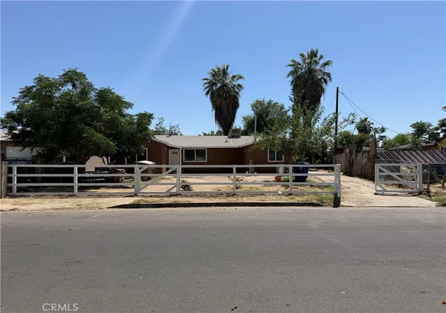 Homes for sale in Bakersfield, CA | 935 Sylvia Dr, Bakersfield, CA 93304 | MLS# DW26112363