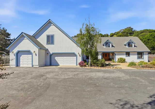 Single family home for sale at 215 Chateau Dr, Aromas, CA 95004 | MLS# ML82048365