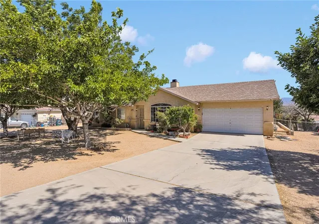 Homes for sale in Hesperia, CA | 19147 Yucca St, Hesperia, CA 92345 | MLS# HD26111731
