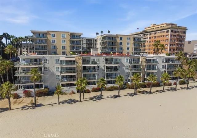 Homes for sale in Long Beach, CA | 1000 Ocean, Long Beach, CA 90802 | Houzeo