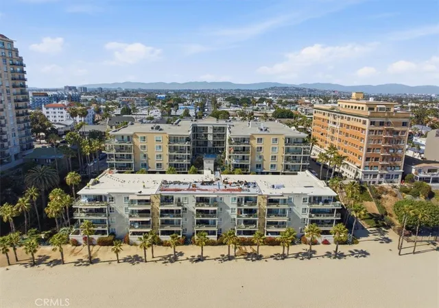 Homes for sale in Long Beach, CA | 1000 E Ocean, Long Beach, CA 90802
