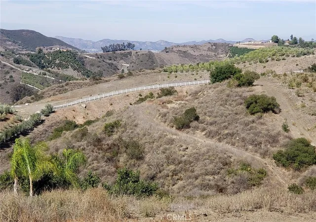 2nd image of 8 La Cruz Dr, Temecula, CA 92590 | MLS# SW26112472