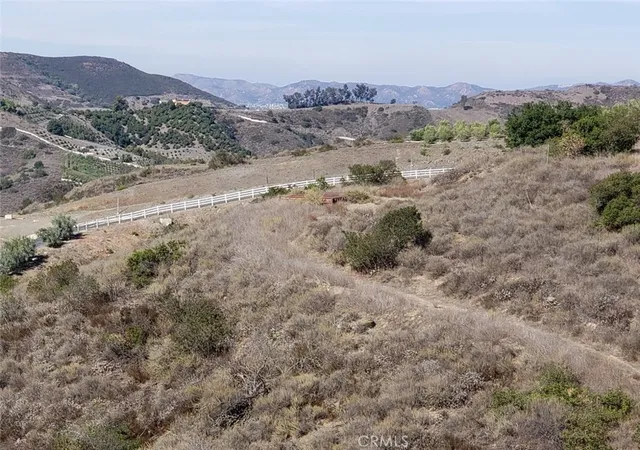 5th image of 8 La Cruz Dr, Temecula, CA 92590 | MLS# SW26112472
