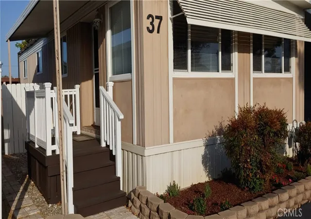 Photo 2 of Manufactured home for sale at 401 W Carson #37, Carson, CA 90745 | MLS# OC26112452 | Listing updated on 2026-09-09