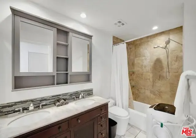 Photo 20 of Condo for sale at 615 E Broadway #304, Long Beach, CA 90802 | MLS# 26838037 | Listing updated on 2026-05-31