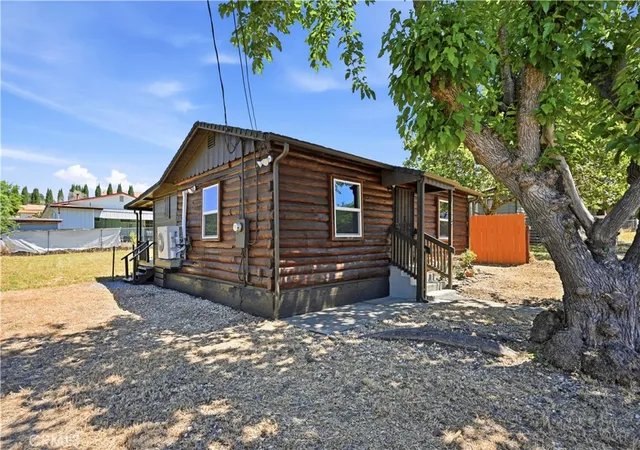 1st image of 14420 Pearl Ave, Clearlake, CA 95422 | MLS# LC26112275