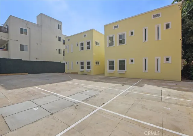 15th image of 326 S Kingsley, Los Angeles, CA 90020 | MLS# WS26112528