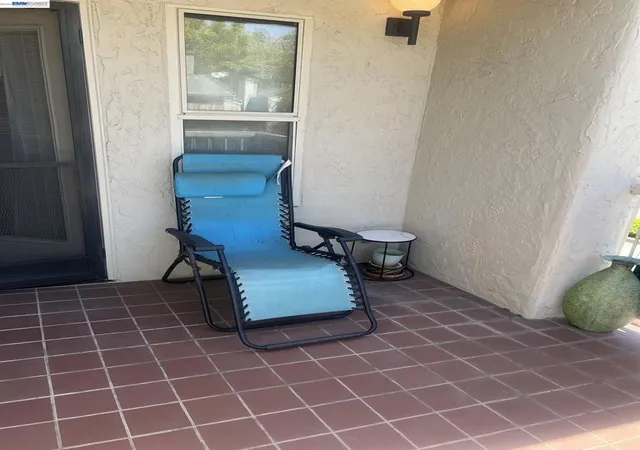2nd image of 999 Porter Ave, Stockton, CA 95207