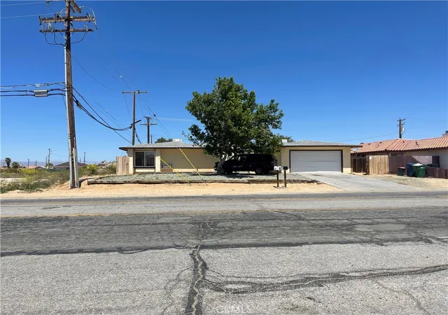 Homes for sale in California City, CA | 9389 N Loop Blvd, California City, CA 93505 | MLS# IV26112543