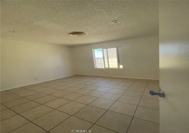 Homes for sale in California City, CA | 9389 N Loop Blvd, California City, CA 93505 | MLS# IV26112543