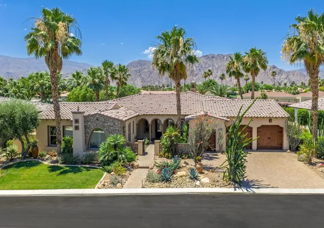 Photo 1 of Single family home for sale at 54245 Cananero Cir, La Quinta, CA 92253 | MLS# 219148315DA | Listing updated on 2026-09-26
