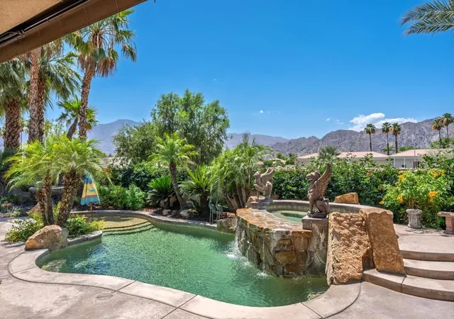 Photo 3 of Single family home for sale at 54245 Cananero Cir, La Quinta, CA 92253 | MLS# 219148315DA | Listing updated on 2026-09-26