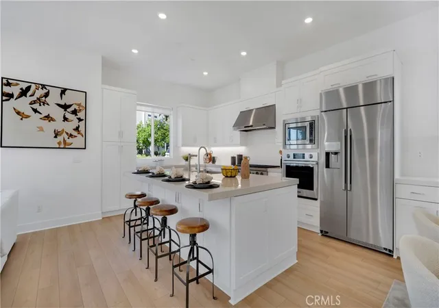 Photo 4 of Condo for sale at 157 Sawbuck, Irvine, CA 92618 | MLS# PW26109191 | Listing updated on 2026-09-29