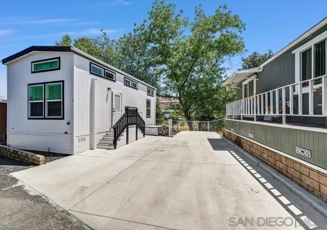 2nd image of 14291 Rios Canyon Rd #3, El Cajon, CA 92021 | MLS# 260012594SD