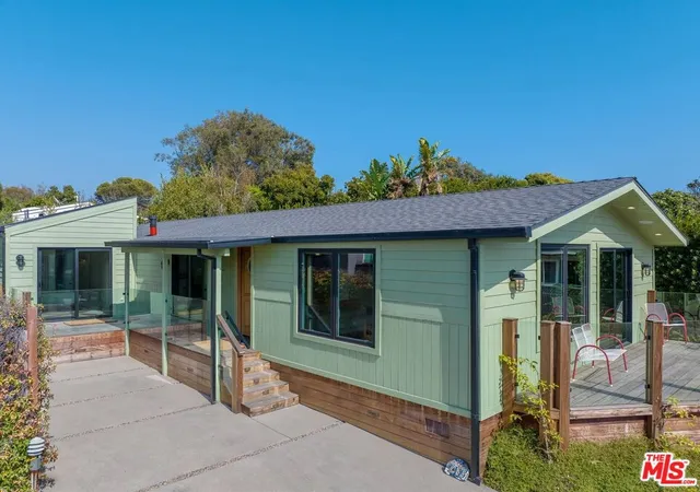 Homes for sale in Malibu, CA | 249 Paradise Cove Rd, Malibu, CA 90265 | MLS# 26837907