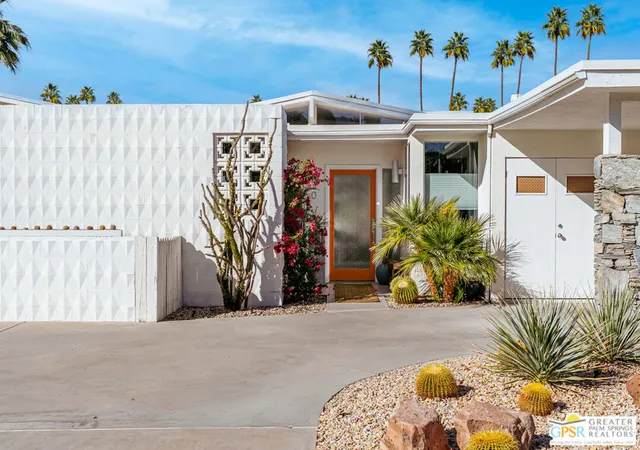 Photo 3 of Condo for sale at 280 E Avenida Granada, Palm Springs, CA 92264 | MLS# 26838075PS | Listing updated on 2026-10-08
