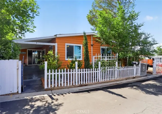 Photo 3 of Manufactured home for sale at 3300 15th Street W #64, Rosamond, CA 93560 | MLS# CV26112438 | Listing updated on 2026-06-04