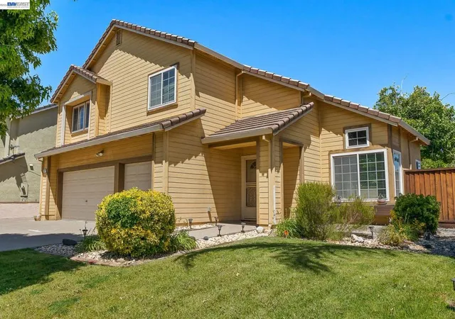 1st image of 1110 Plymouth Dr, Tracy, CA 95376 | MLS# 41135865