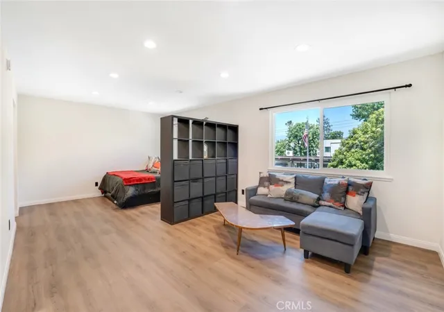 3rd image of 11813 Runnymede St #43, North Hollywood, CA 91605 | MLS# BB26109915