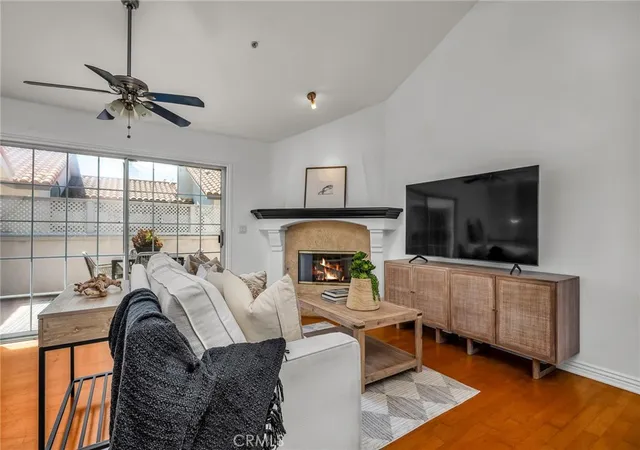 Homes for sale in Redondo Beach, CA | 2514 Vanderbilt Ln #C, Redondo Beach, CA 90278 | MLS# SB26101842