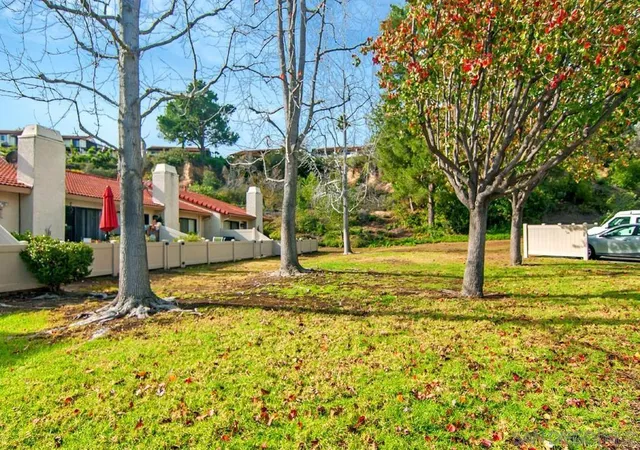 Photo 4 of Condo for sale at 1972 Irisdale Ct, Encinitas, CA 92024 | MLS# 260012604SD | Listing updated on 2026-09-16