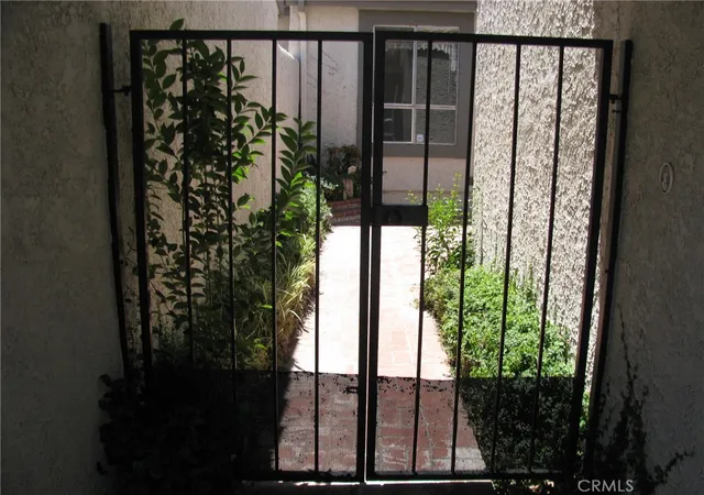 Photo 3 of Townhouse for sale at 11431 Tampa Ave #84, Porter Ranch, CA 91326 | MLS# SR26108424 | Listing updated on 2026-09-26