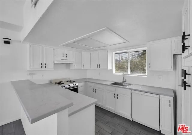 3rd image of 74077 Cactus Dr, Twentynine Palms, CA 92277 | MLS# 26834601