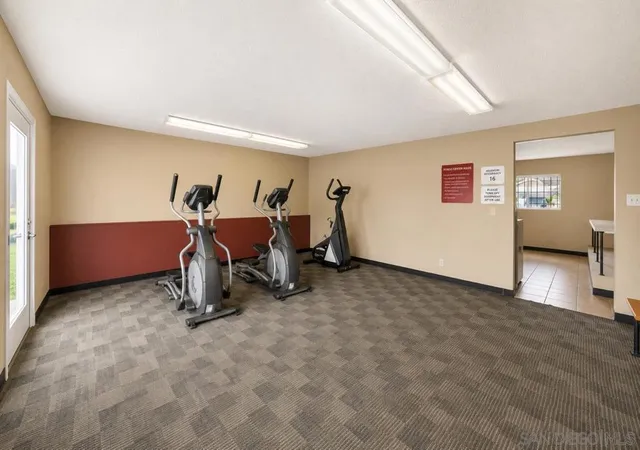 2nd image of 455 Ballantyne St, El Cajon, CA 92020