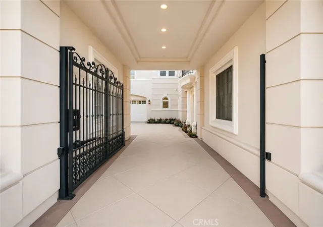 3rd image of 3815 Marfield, Tarzana, CA 91356 | MLS# SR26112412