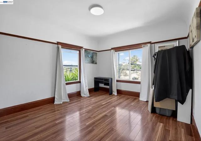 3rd image of 1810 Adeline St, Oakland, CA 94607 | MLS# 41135889